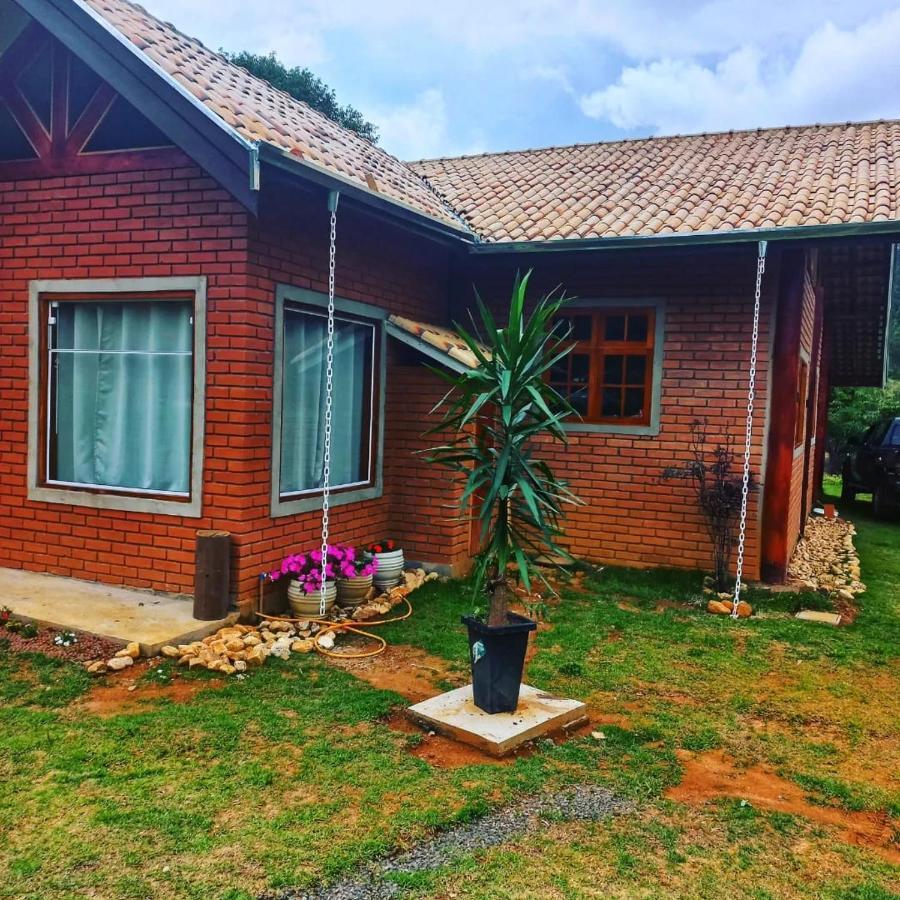 Chale Araucaria- Vale Das Pedras Mg Sapucaí-Mirim Exterior photo