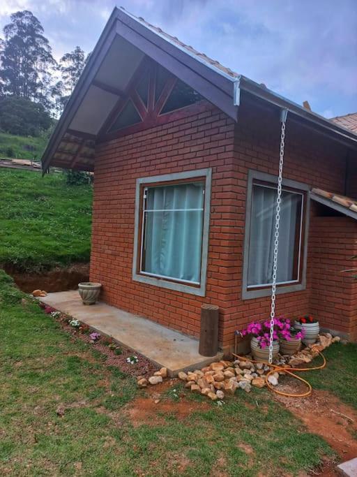 Chale Araucaria- Vale Das Pedras Mg Sapucaí-Mirim Exterior photo