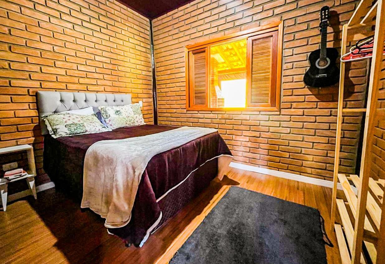 Chale Araucaria- Vale Das Pedras Mg Sapucaí-Mirim Exterior photo
